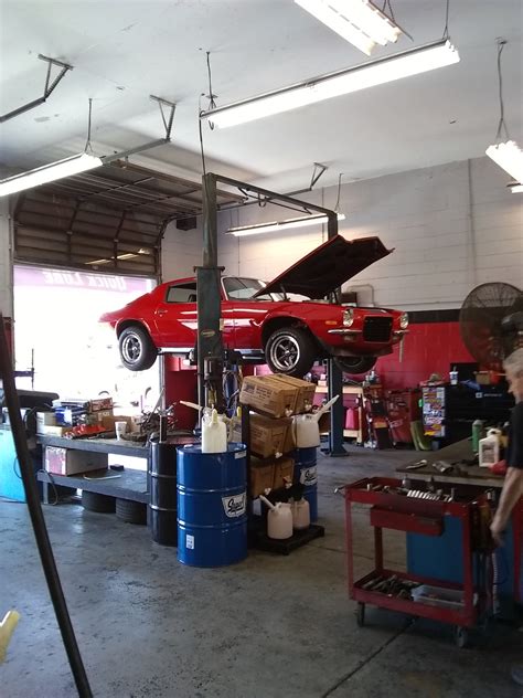 Hooligan Auto Repair .